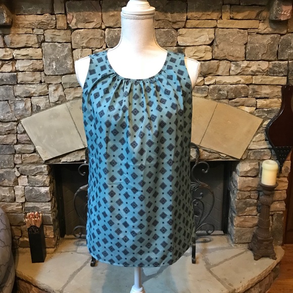 LOFT Tops - Ann Taylor LOFT Sleeveless Top Size Small